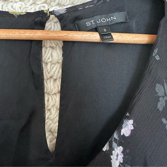 St John Floral Blouse - Picture 3 of 6